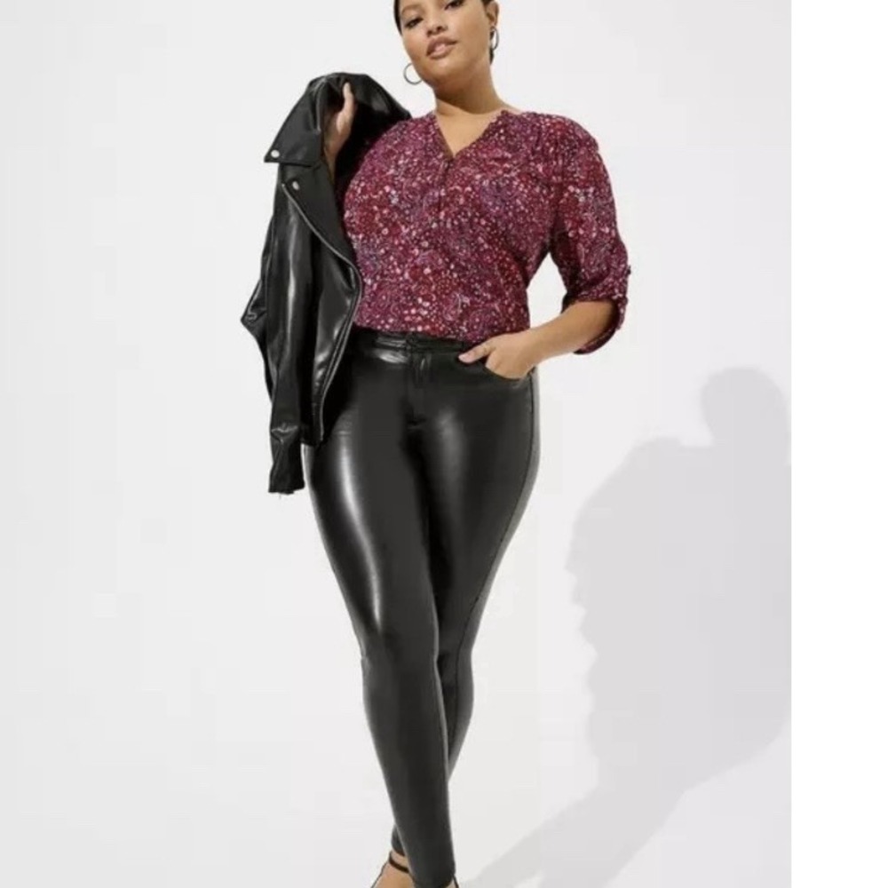 Torrid Harper Pink Floral Paisley Georgette 3/4 Sleeve Pullover Blouse Size 5X - Picture 3 of 12